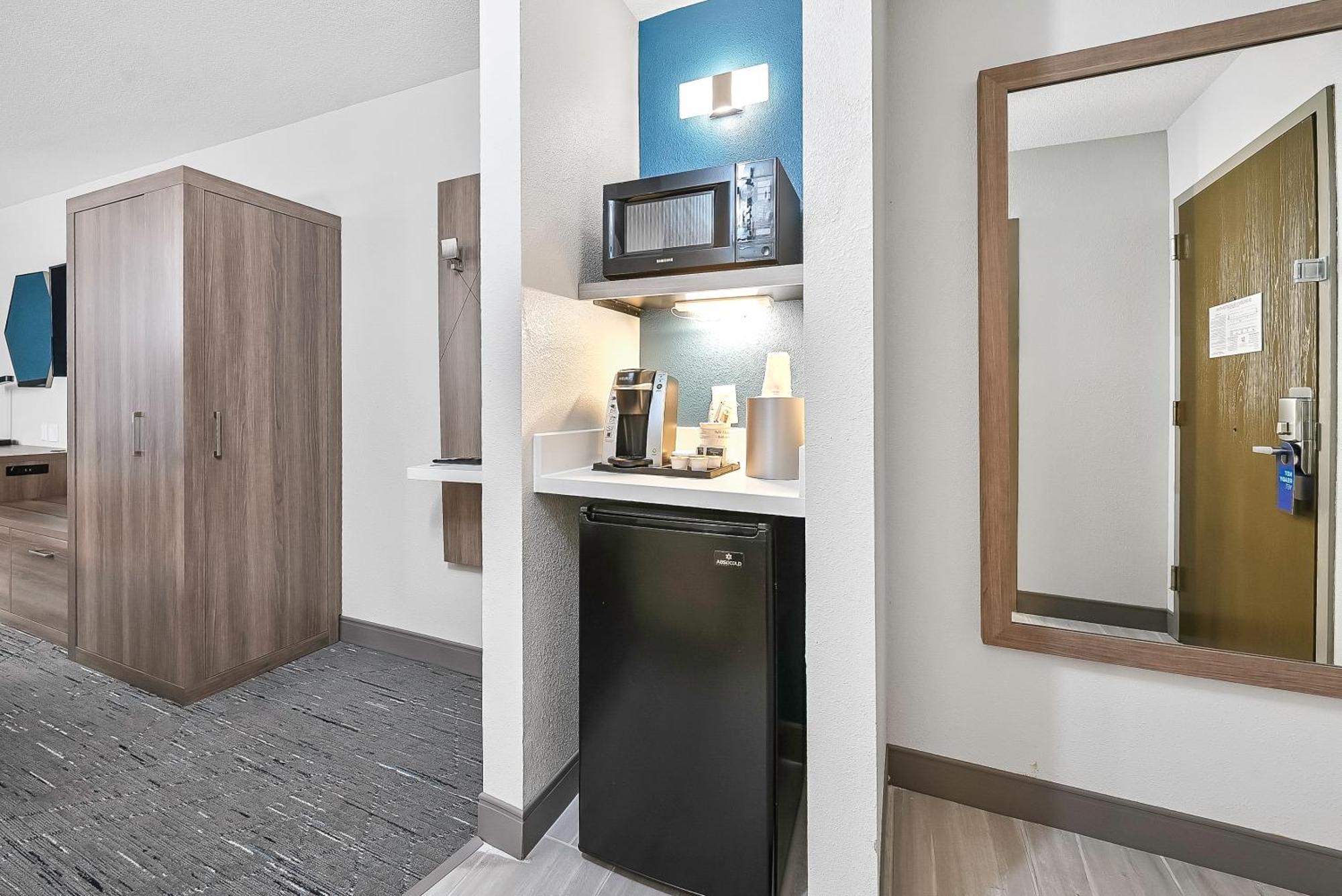 Holiday Inn Express Palestine By Ihg Екстер'єр фото