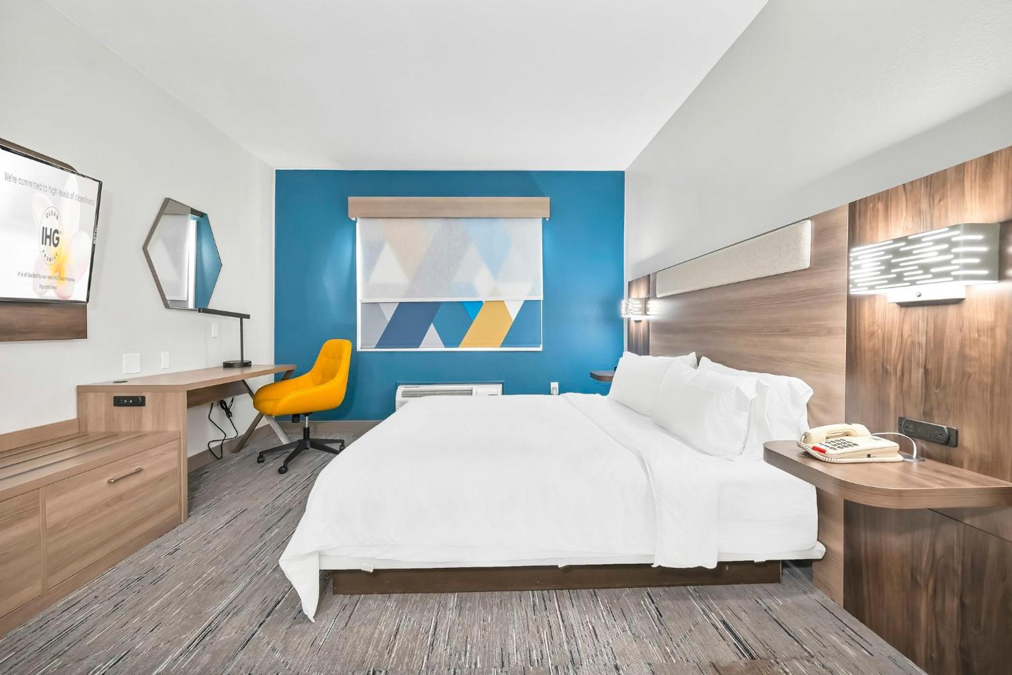 Holiday Inn Express Palestine By Ihg Екстер'єр фото